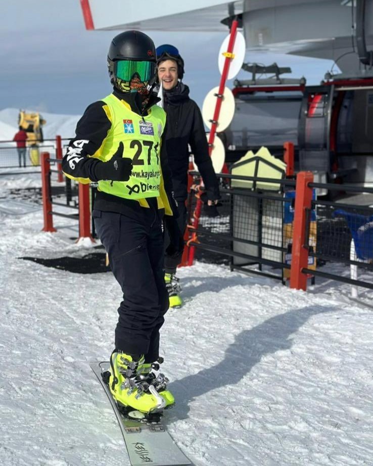 eskisehirli-sporculardan-snowboard-sampiyonasinda-buyuk-basari