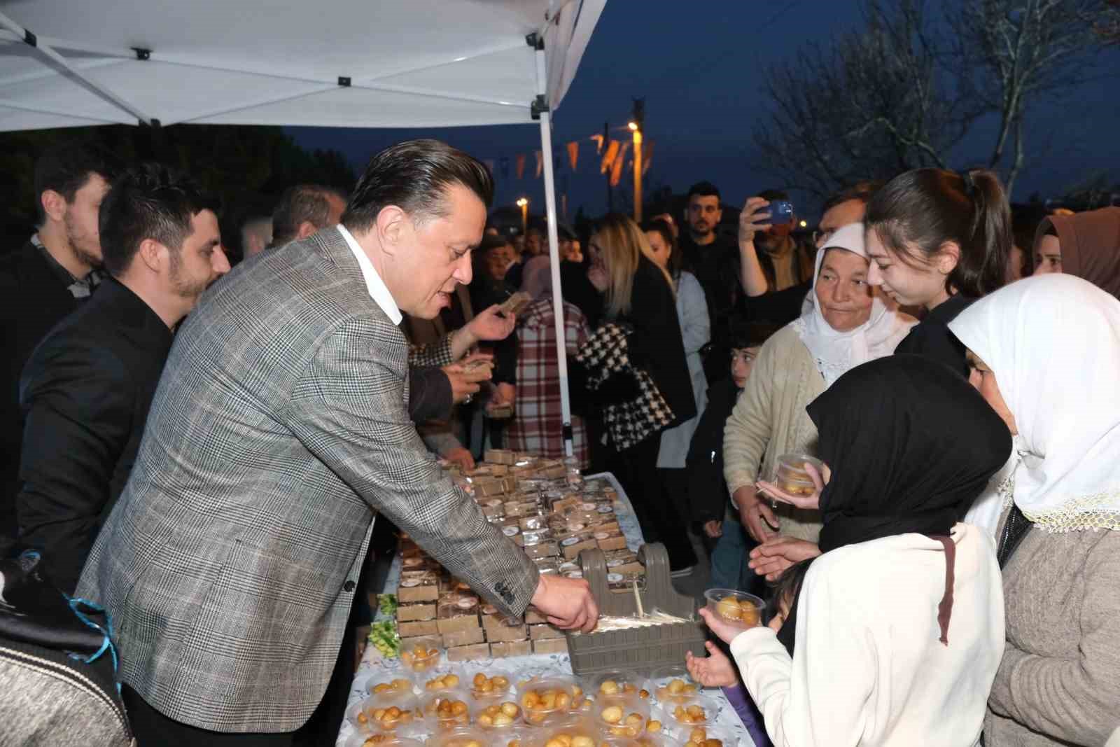 nebi-hatipoglu-ciftelerde-iftar-programina-katildi