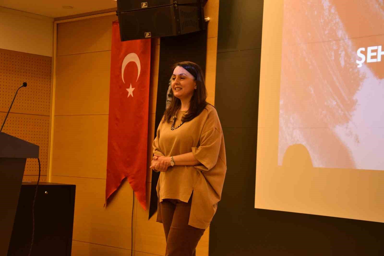 eskisehirde-turizm-haftasinda-sehrimizin-yemekleri-semineri-duzenlendi