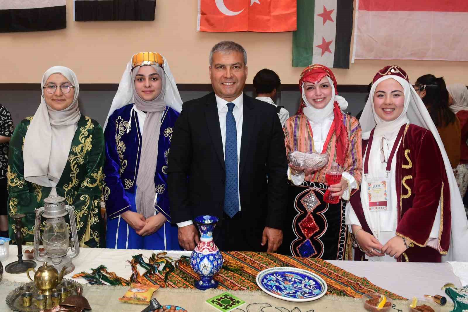 3-anadolu-uluslararasi-kultur-gunu-coskuyla-kutlandi