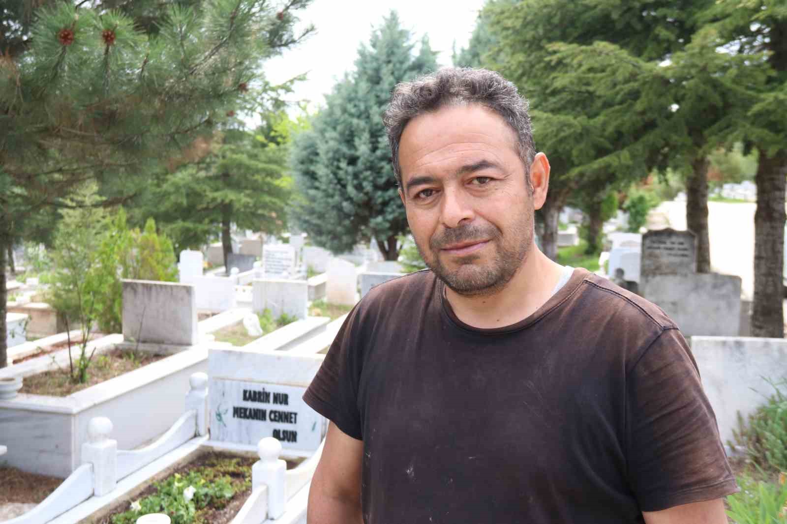 300-mezara-gozu-gibi-bakiyor-avrupadan-musterileri-var