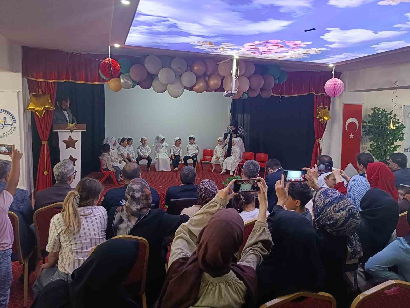 alpuda-4-6-yas-kuran-kursunda-mezuniyet-heyecani