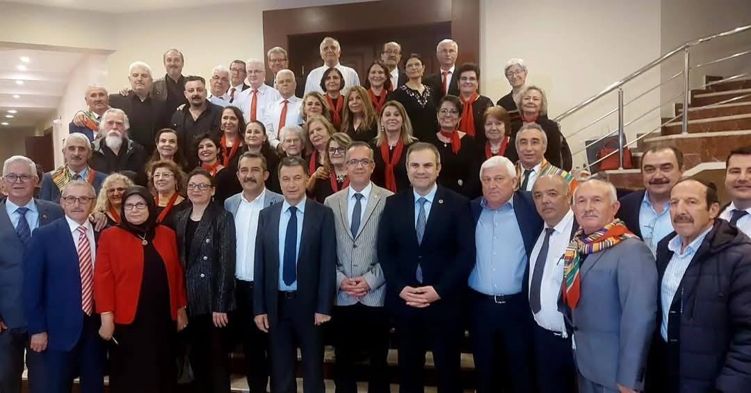 bilecik-turkuleri-gecesi-eskisehirde-yogun-ilgi-gordu