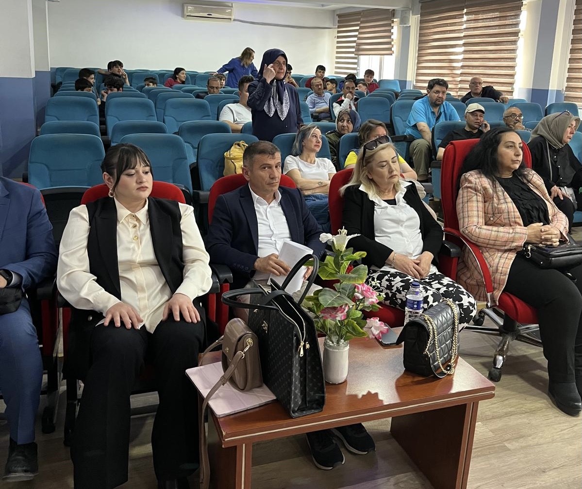 bozuyukte-engelli-haklari-soylesisi-duzenlendi