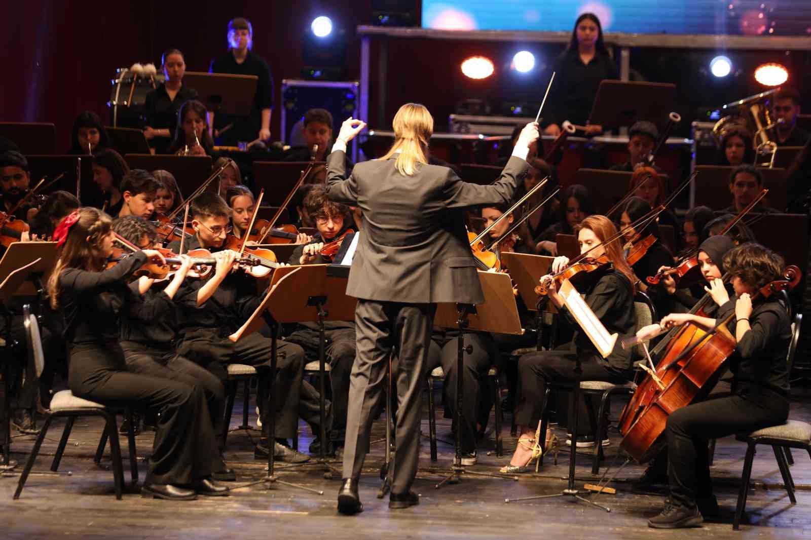 eskisehir-bagimsiz-kisa-film-festivalinde-gorkemli-final