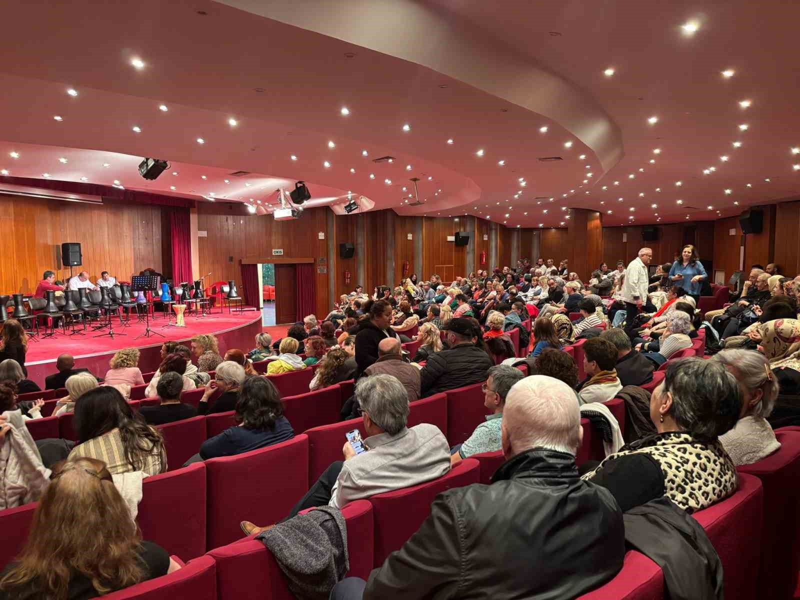 eskisehirde-duzenlenen-ritim-konseri-birbirinden-guzel-eserler-seslendirdi