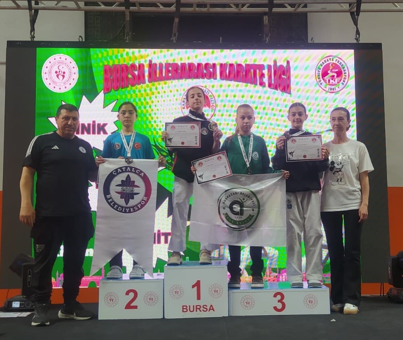 eskisehirli-sporcular-iller-arasi-karate-liginde-derece-elde-etti