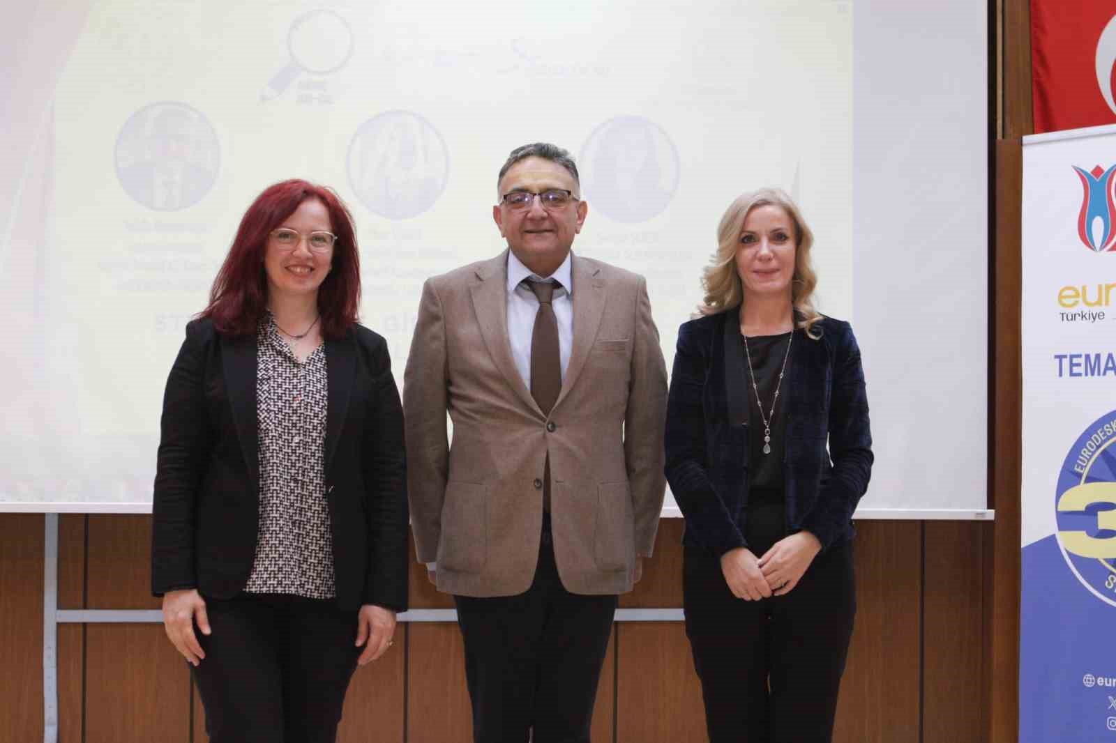 genc-ar-ge-etkinliginde-ogrenciler-girisimcilik-ve-yenilikle-bulustu