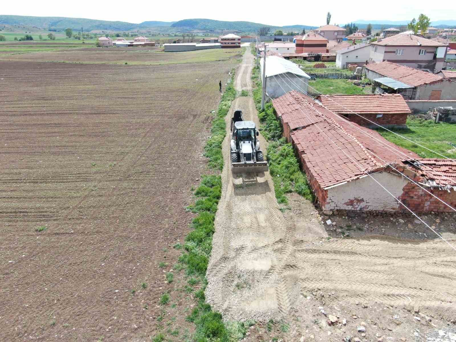 inonu-belediyesi-yol-calismalarina-devam-ediyor