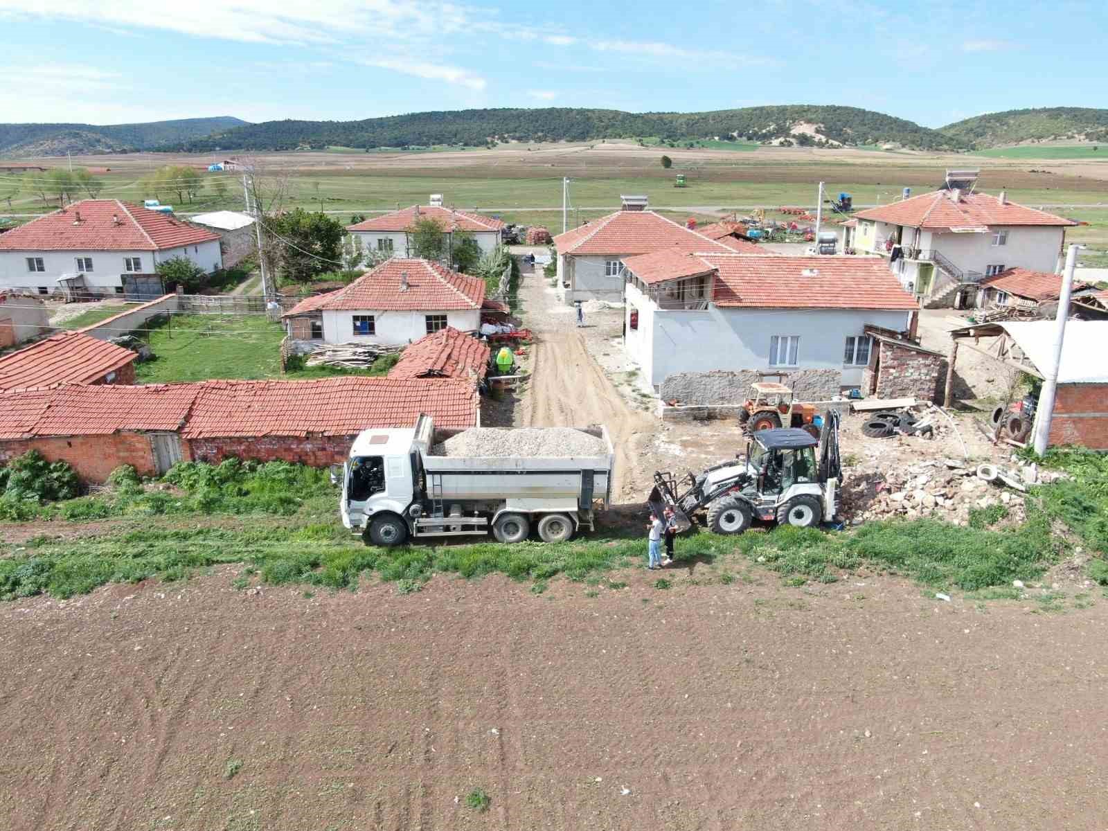 inonu-belediyesi-yol-calismalarina-devam-ediyor