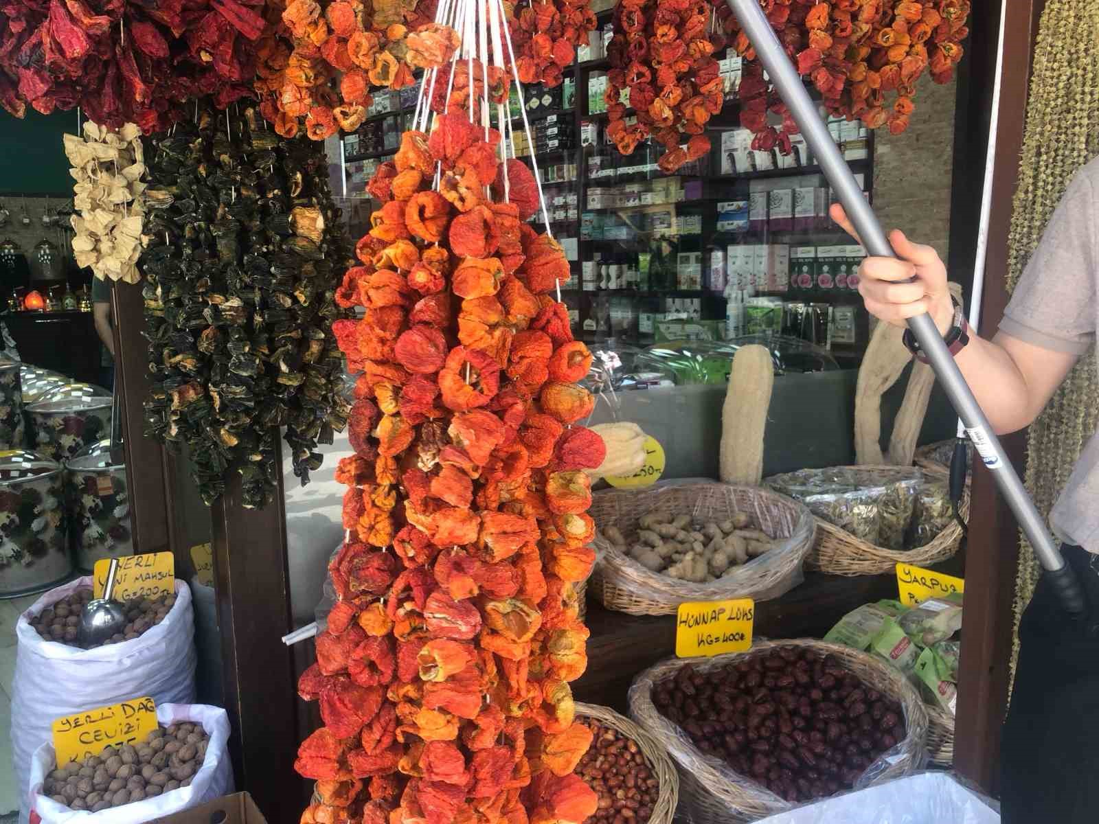 kuru-meyve-ve-sebzeye-her-mevsim-talep-var