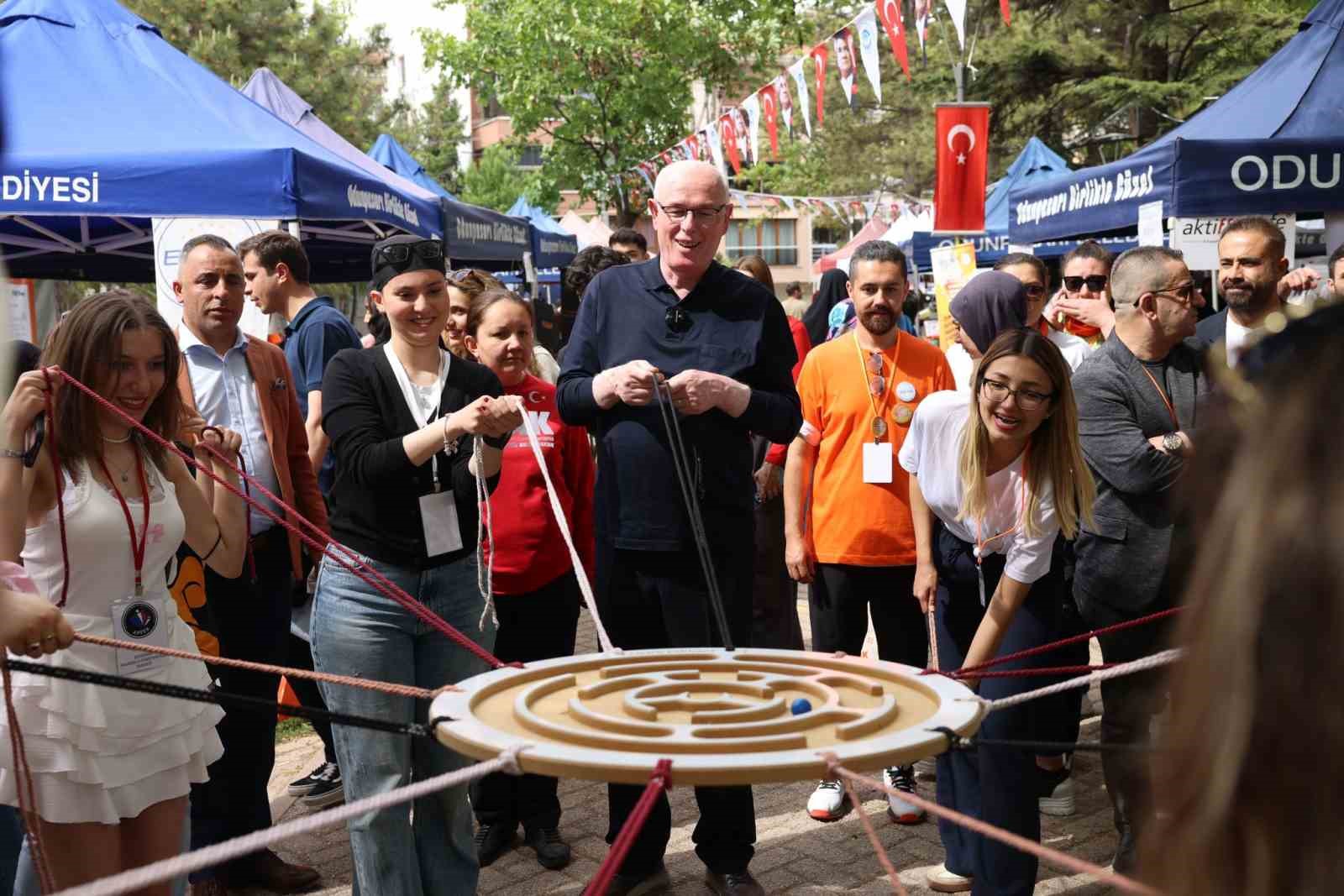 odunpazari-3d-genclik-festivali-coskusu-eskisehiri-sardi