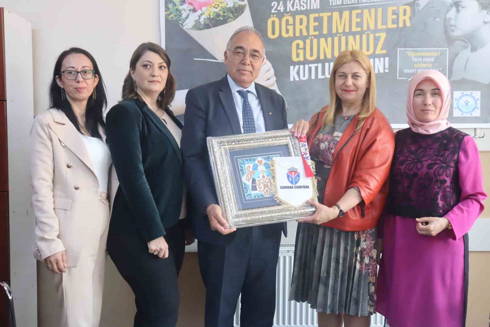 ozel-eskisehire-bin-kilometre-uzaktan-kardes-okul-geliyor