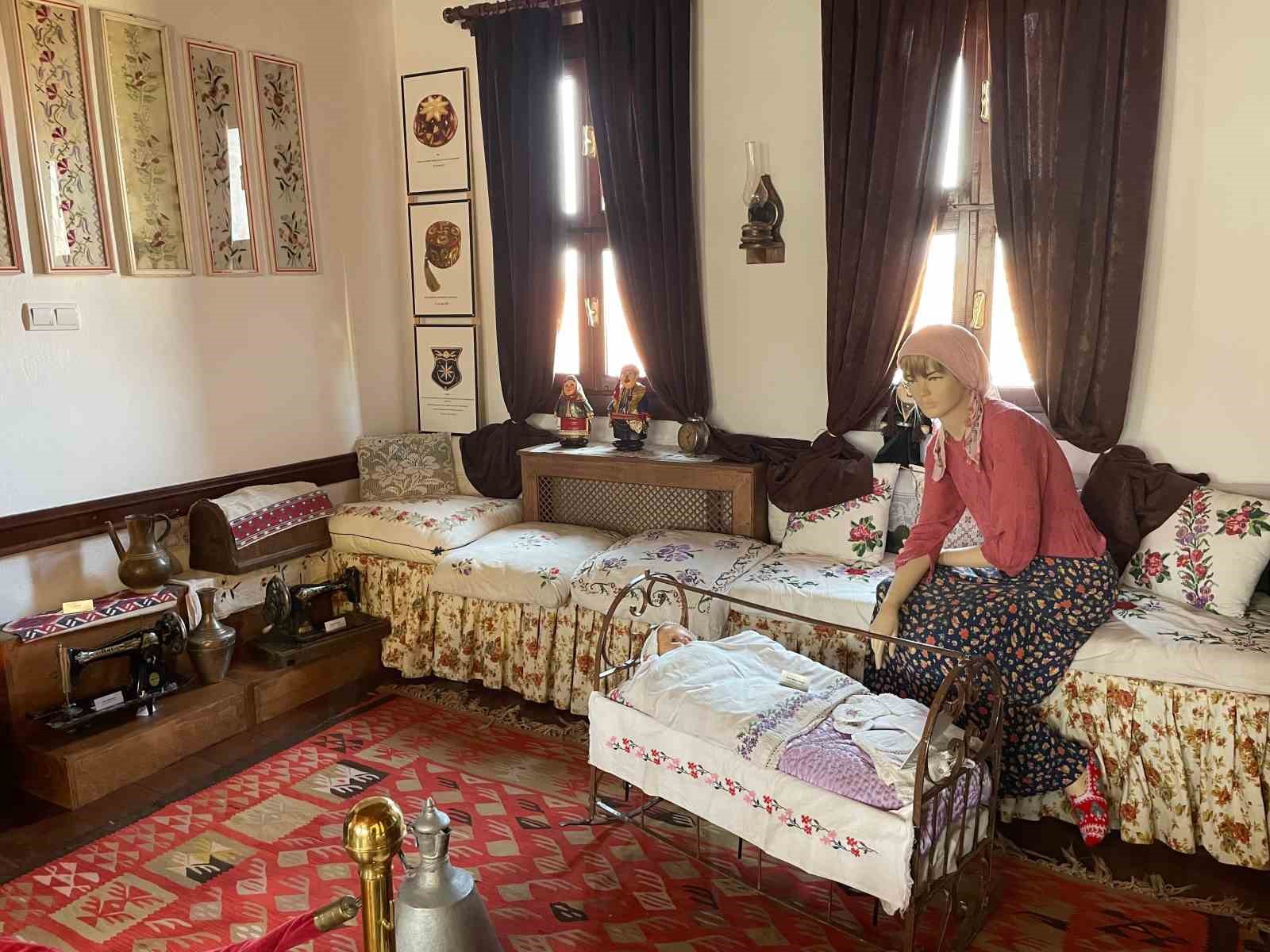 ozel-kirim-tatar-kulturu-eskisehirde-yasamaya-devam-ediyor