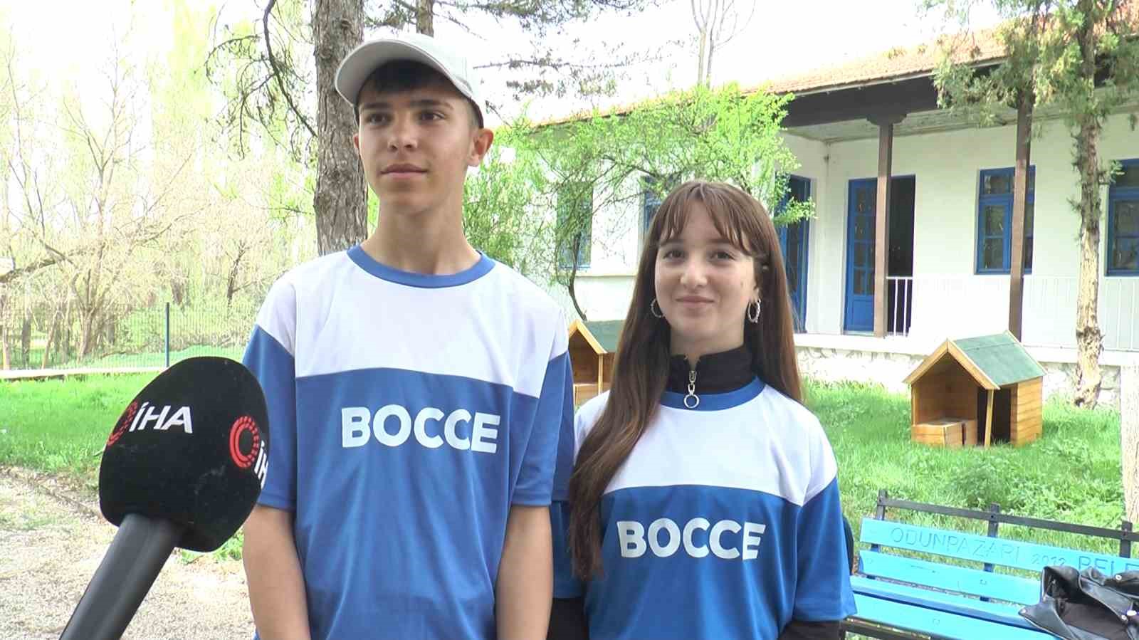 ozel-tazelenme-universitesinin-yasli-ogrencileri-bocce-ile-tanisti