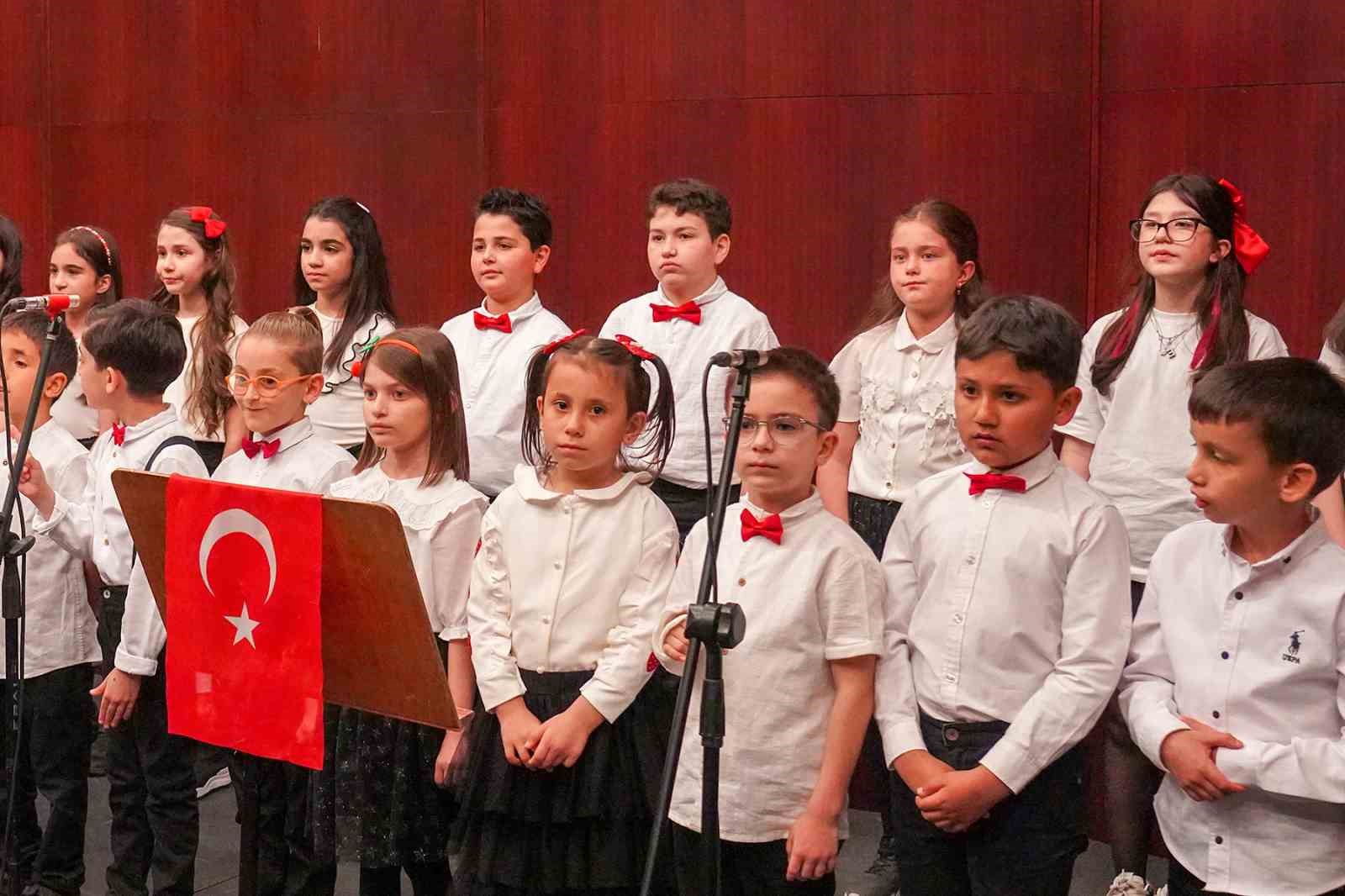 tepebasi-belediyesi-iki-elin-sesi-var-cocuk-korosu-minik-efenin-iyilesmesinde-umut-oldu