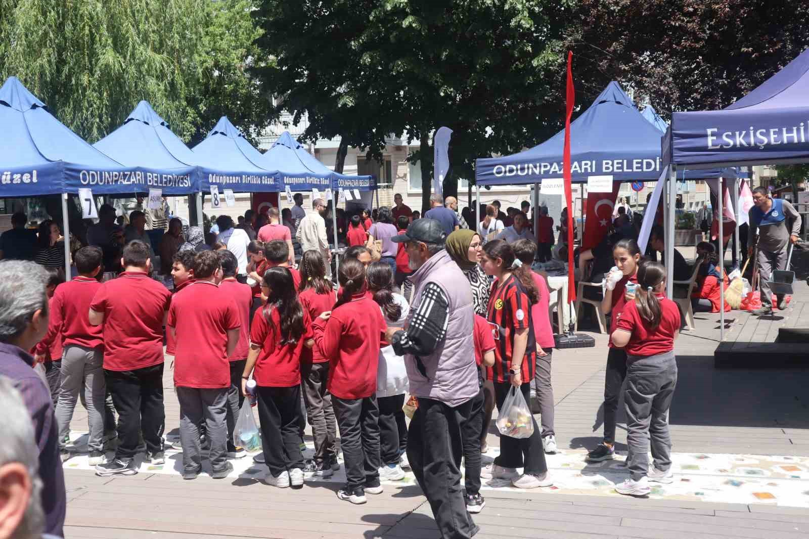turk-silahli-kuvvetlerini-guclendirme-vakfi-hayir-panayiri-duzenledi