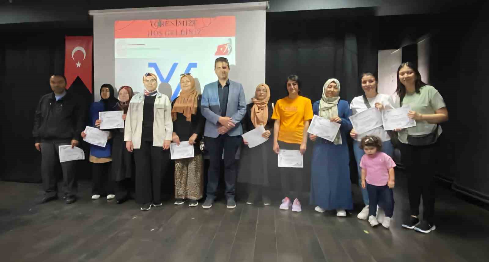 velilere-velivizyon-tesekkur-belgeleri-takdim-edildi
