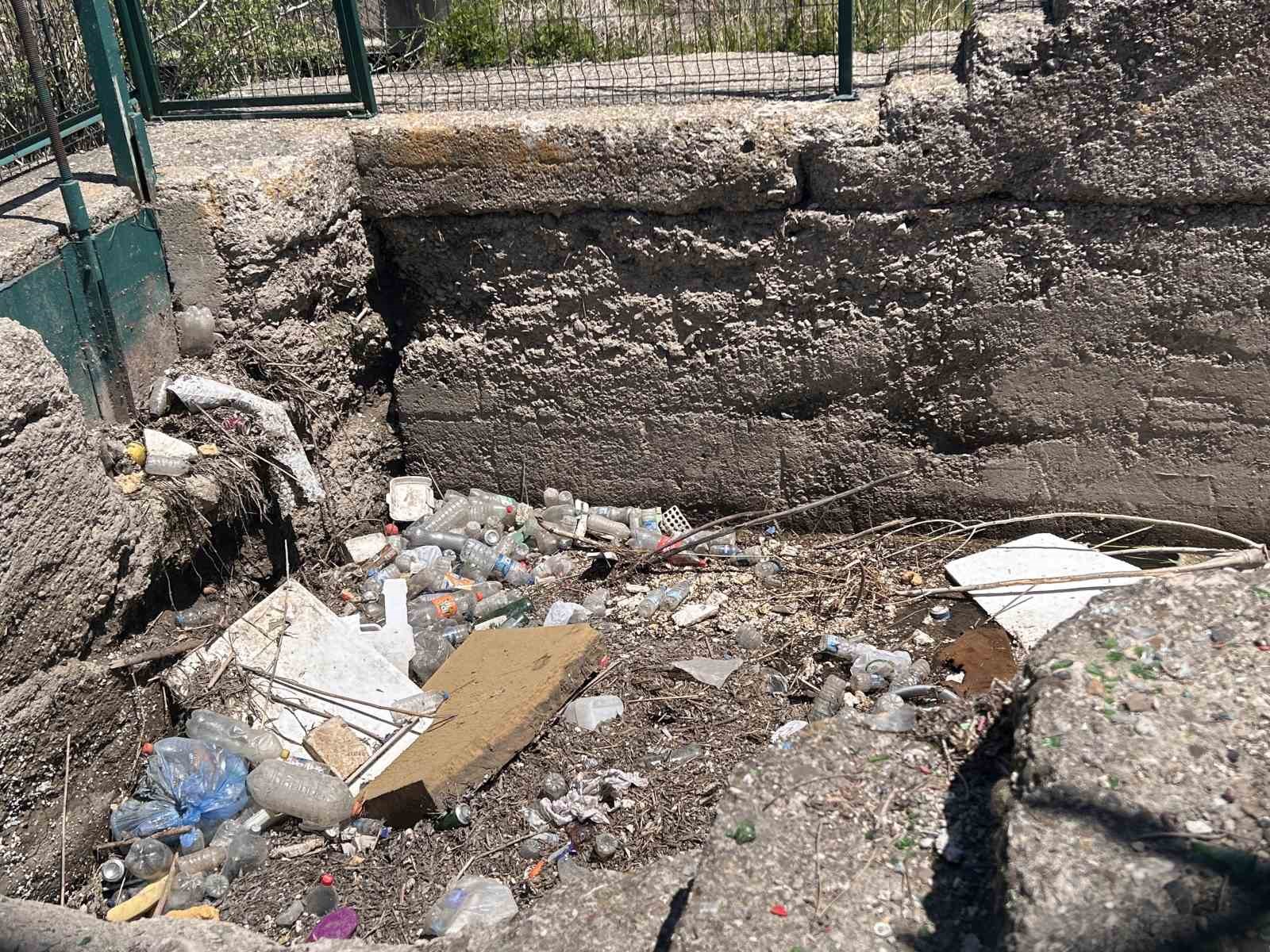 yesiltepedeki-sulama-kanali-guvenlik-onlemlerinin-yetersizligiyle-dikkat-cekiyor