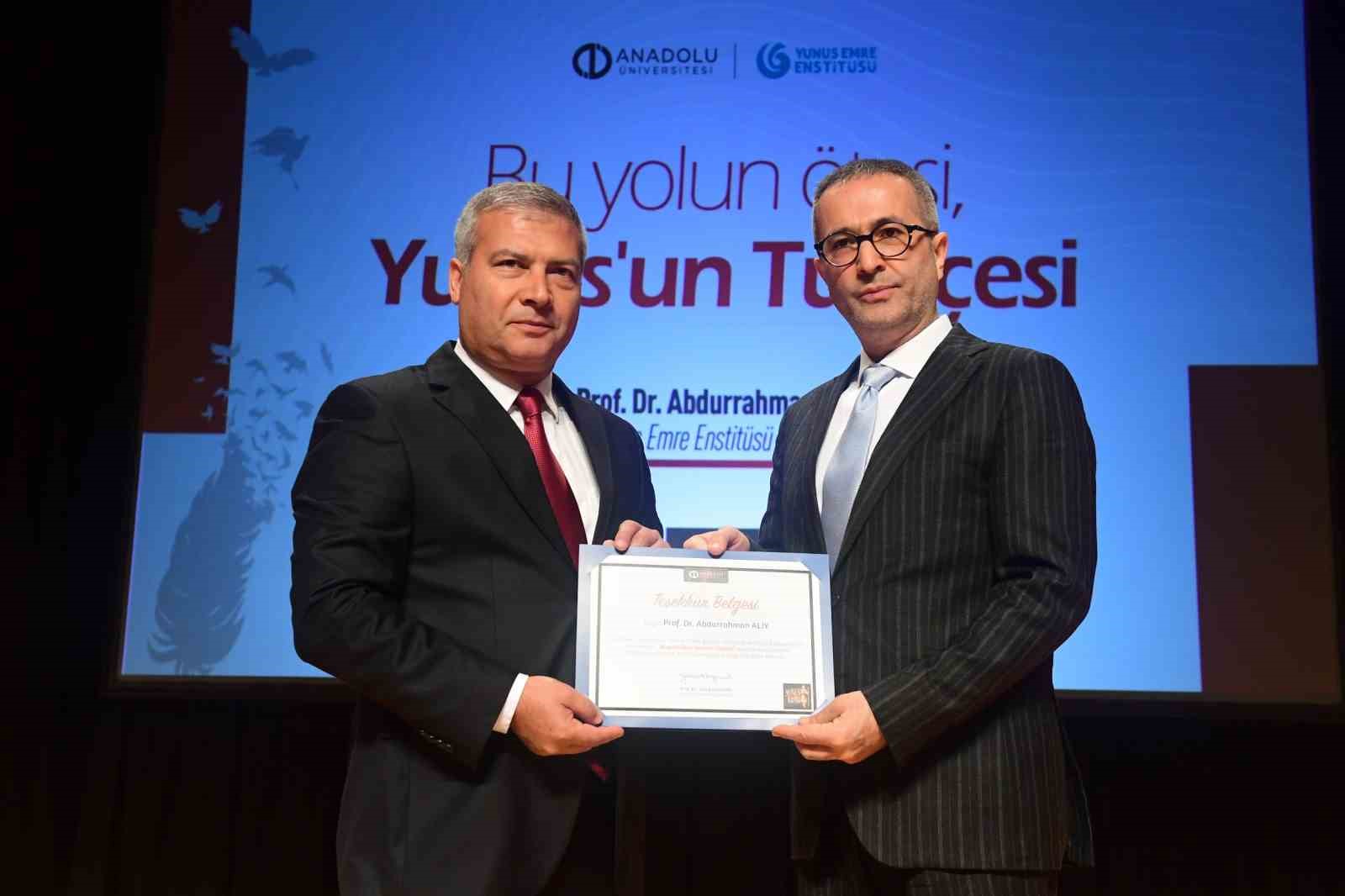 yunus-emre-haftasi-etkinlikler-bu-yolun-otesi-yunusun-turkcesi-konferansi-ile-basladi