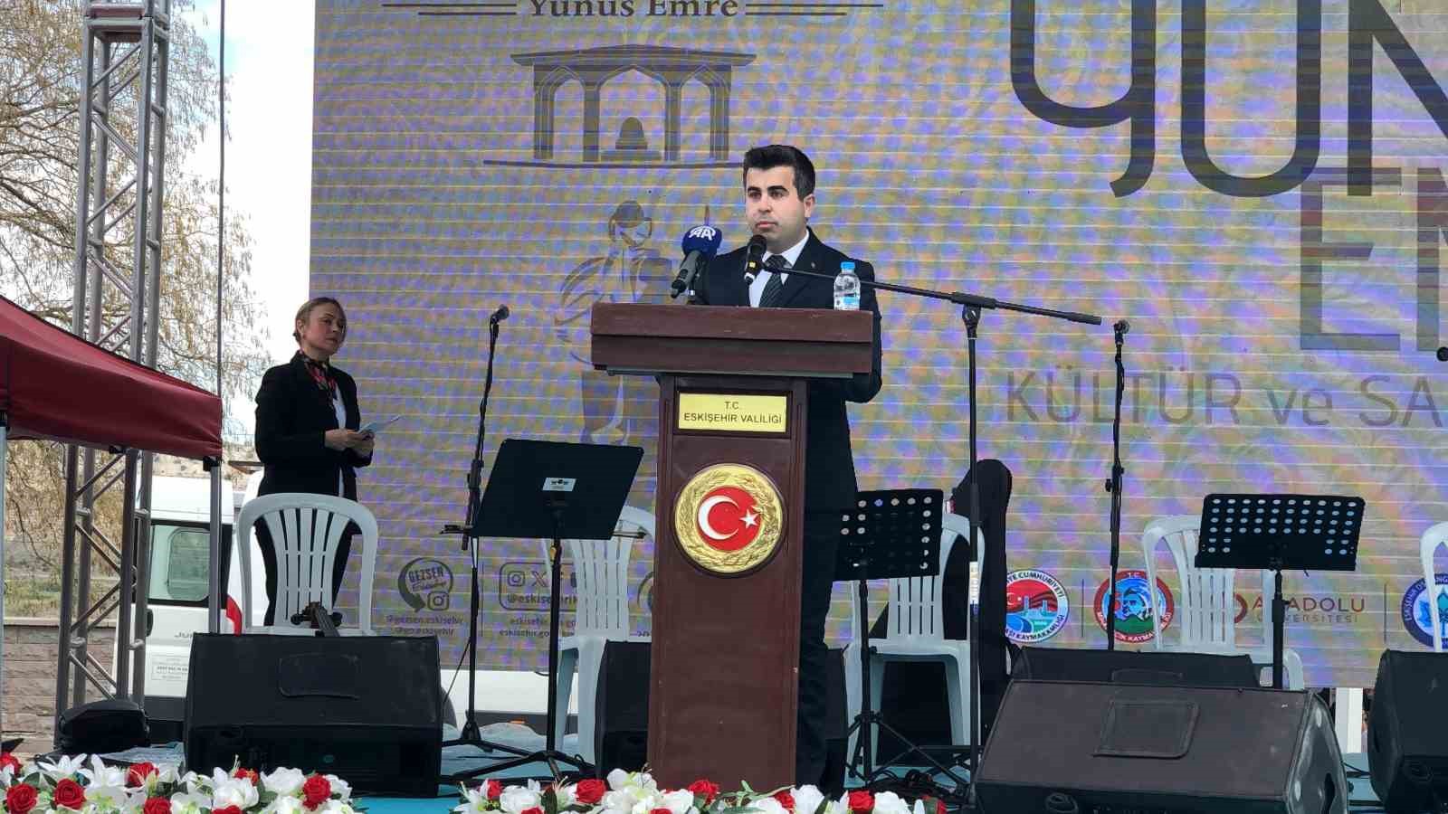 yunus-emreyi-anma-etkinligi-duzenlendi