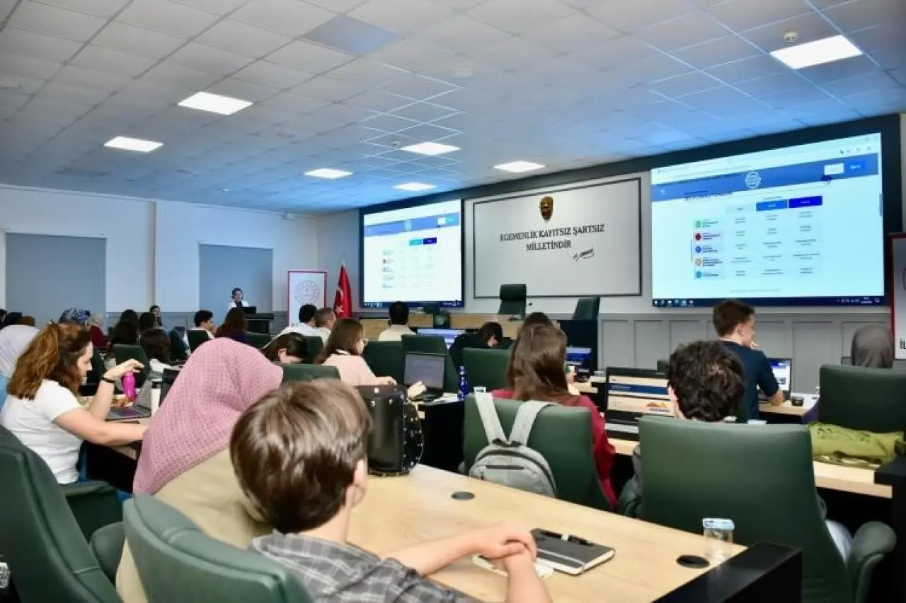 bilecikte-yapay-zeka-ve-egitim-odakli-erasmus-egitimi-duzenlendi