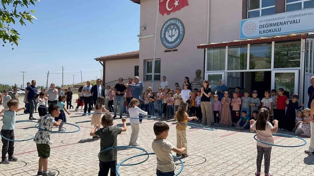afyonkarahisar-aile-ve-oyun-haftasinda-renkli-goruntuler