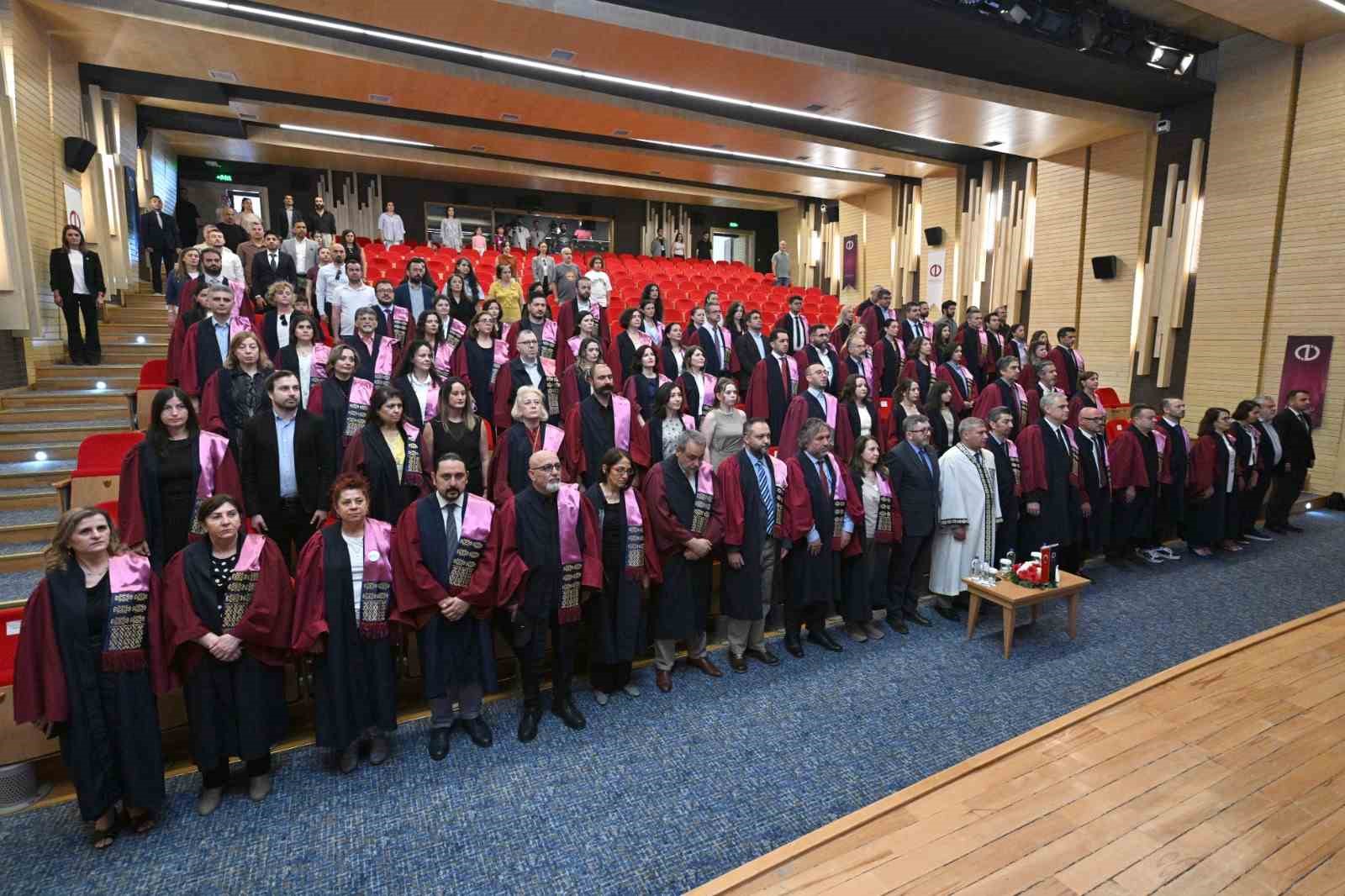 anadolu-universitesi-akademik-performans-odulleri-sahiplerini-buldu