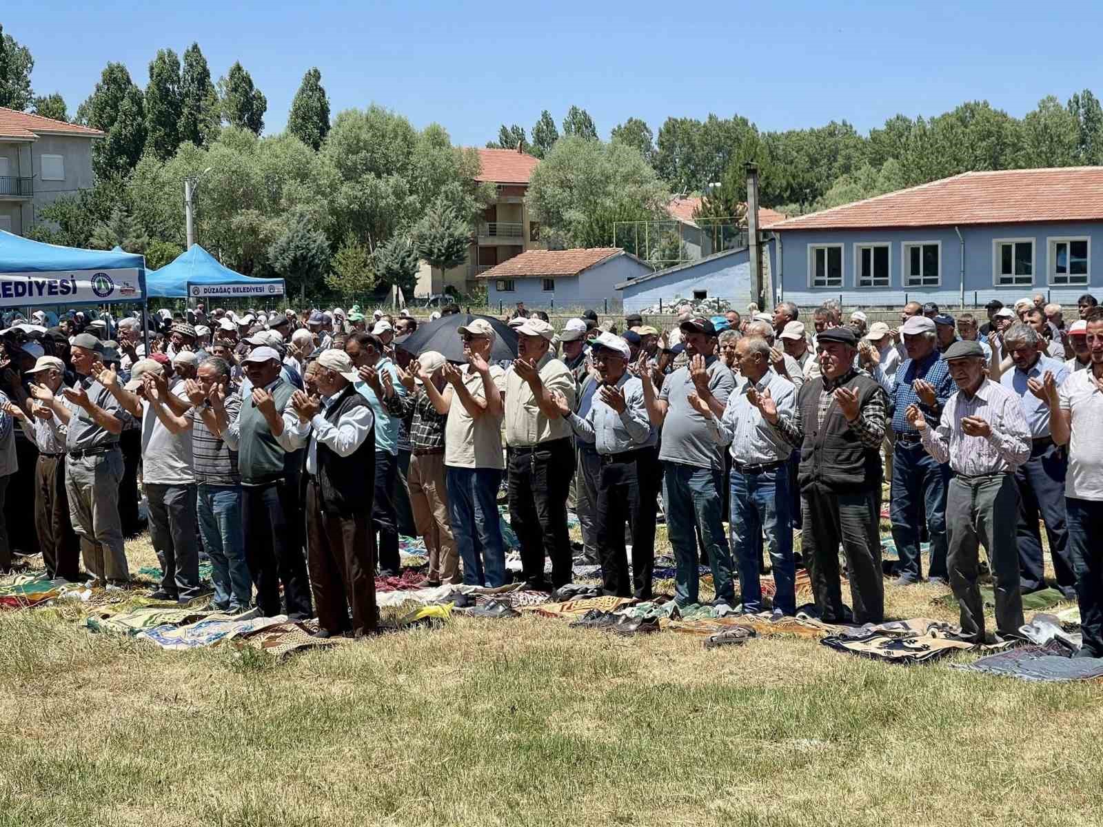 duzagacta-yagmur-duasi-yapildi