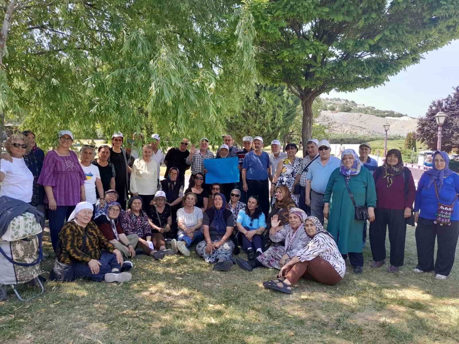 odunpazari-belediyesinden-koca-cinarlar-icin-babalar-gunu-kutlamasi