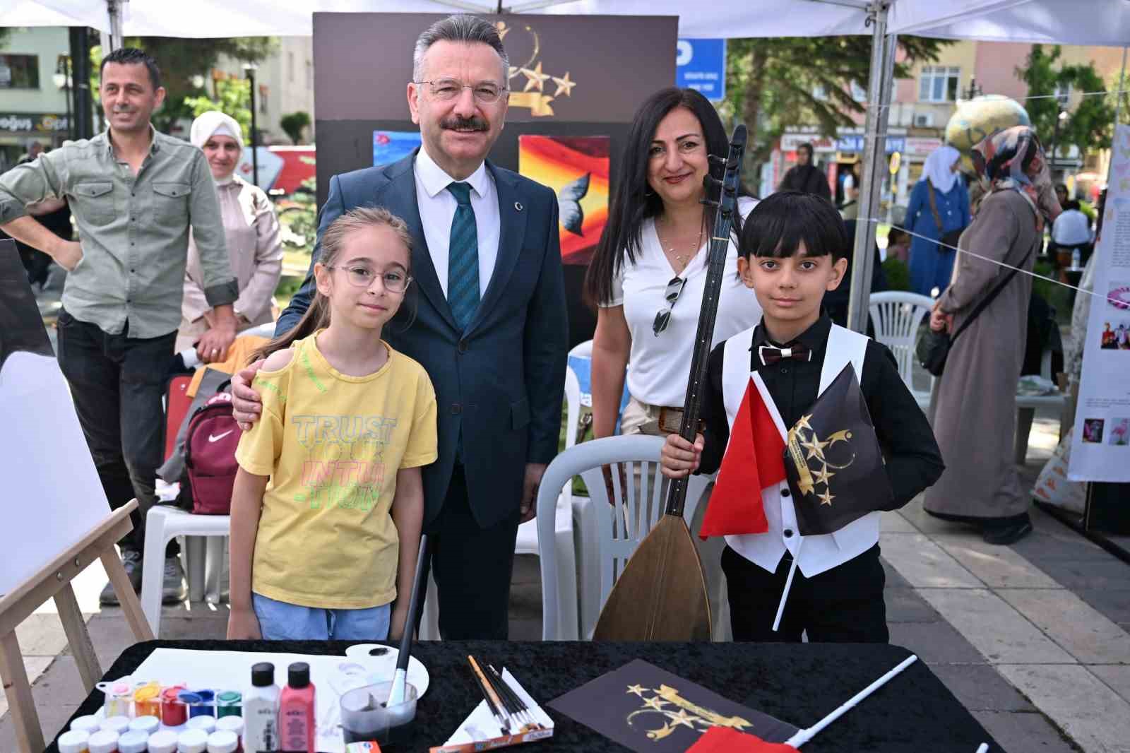 turkiye-yuzyilinda-gelecegin-yildizlari-yil-sonu-senligi-duzenlendi