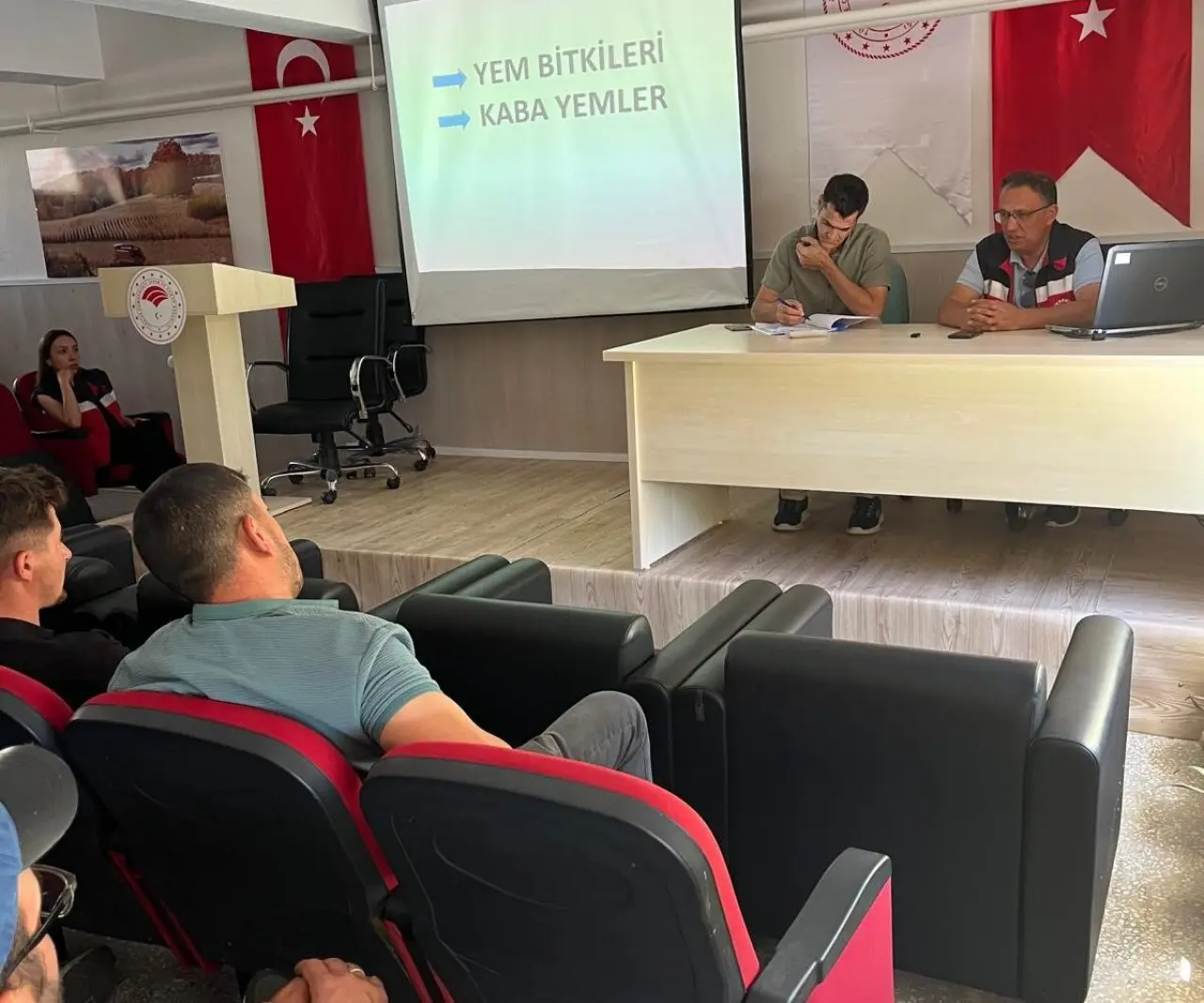 altintasta-besi-sigiri-yetistiriciligi-kursu-acildi