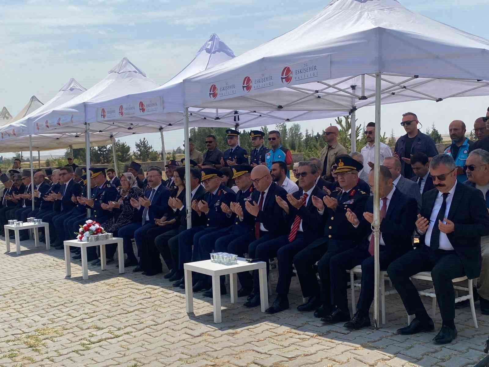 sehit-fatih-dalgic-kabri-basinda-dualarla-anildi