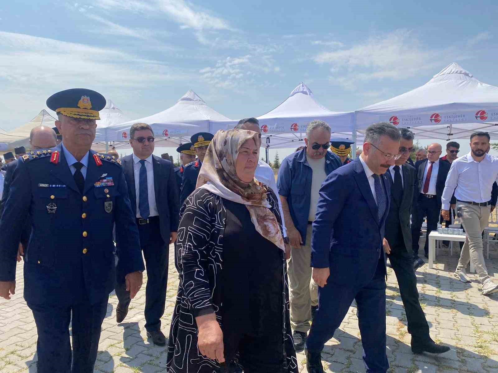 sehit-fatih-dalgic-kabri-basinda-dualarla-anildi