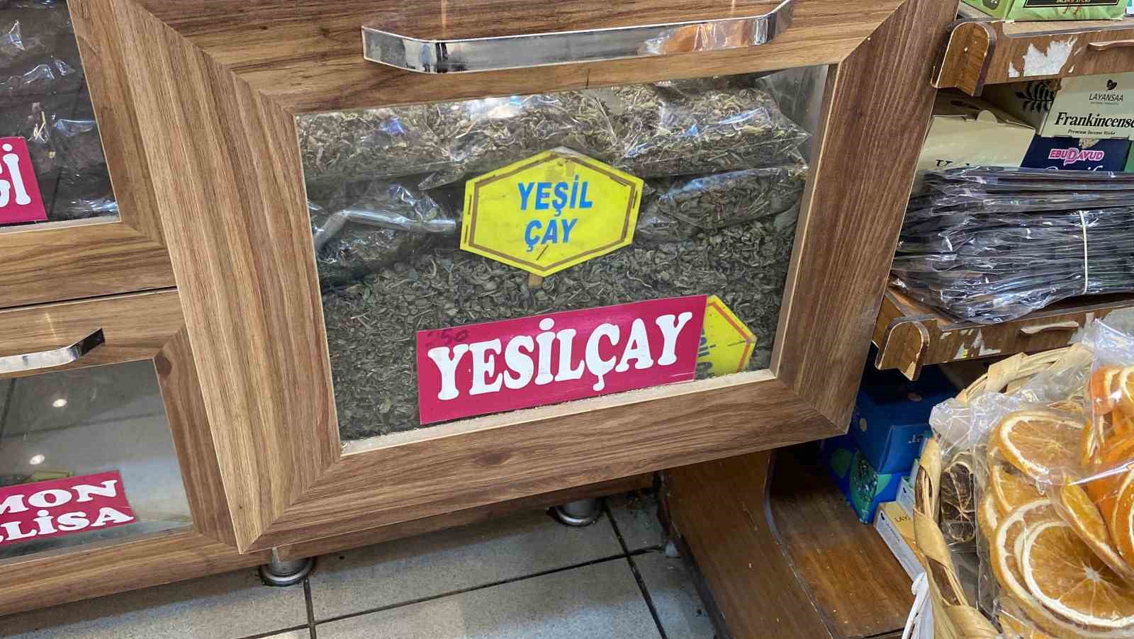 zayiflamak-icin-tuketilen-caylar-karaciger-ve-bobrek-sagligini-bozabilir