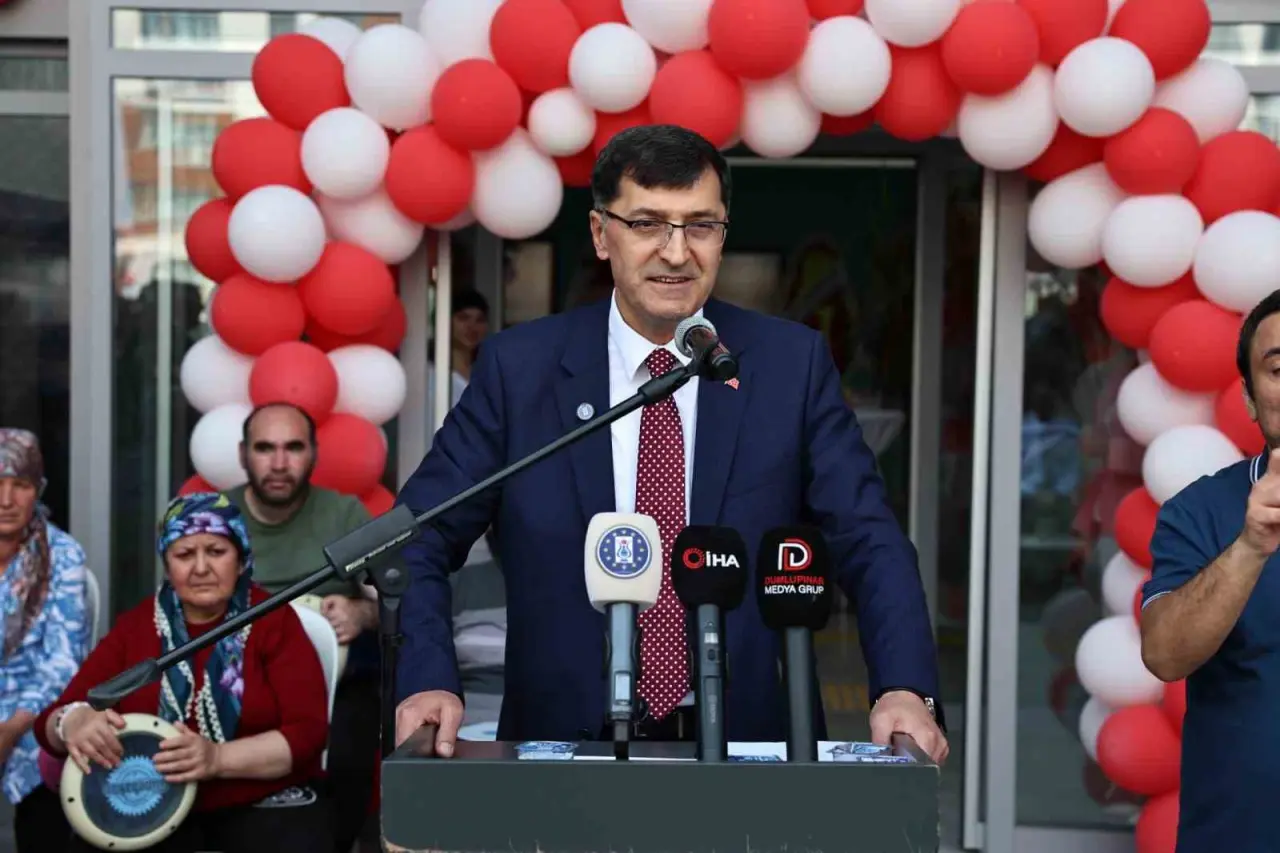 kutahyada-yasli-ve-engelli-gunduz-yasam-merkezi-acildi