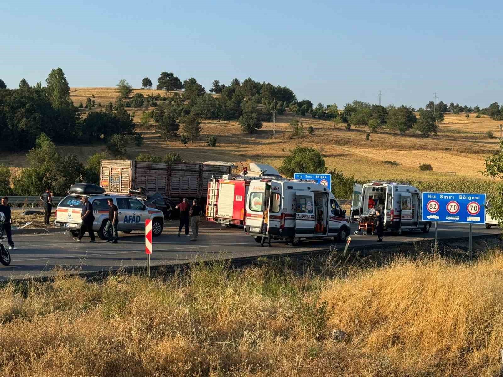 bilecikte-tir-ile-otomobil-carpisti-1-olu-3-yarali