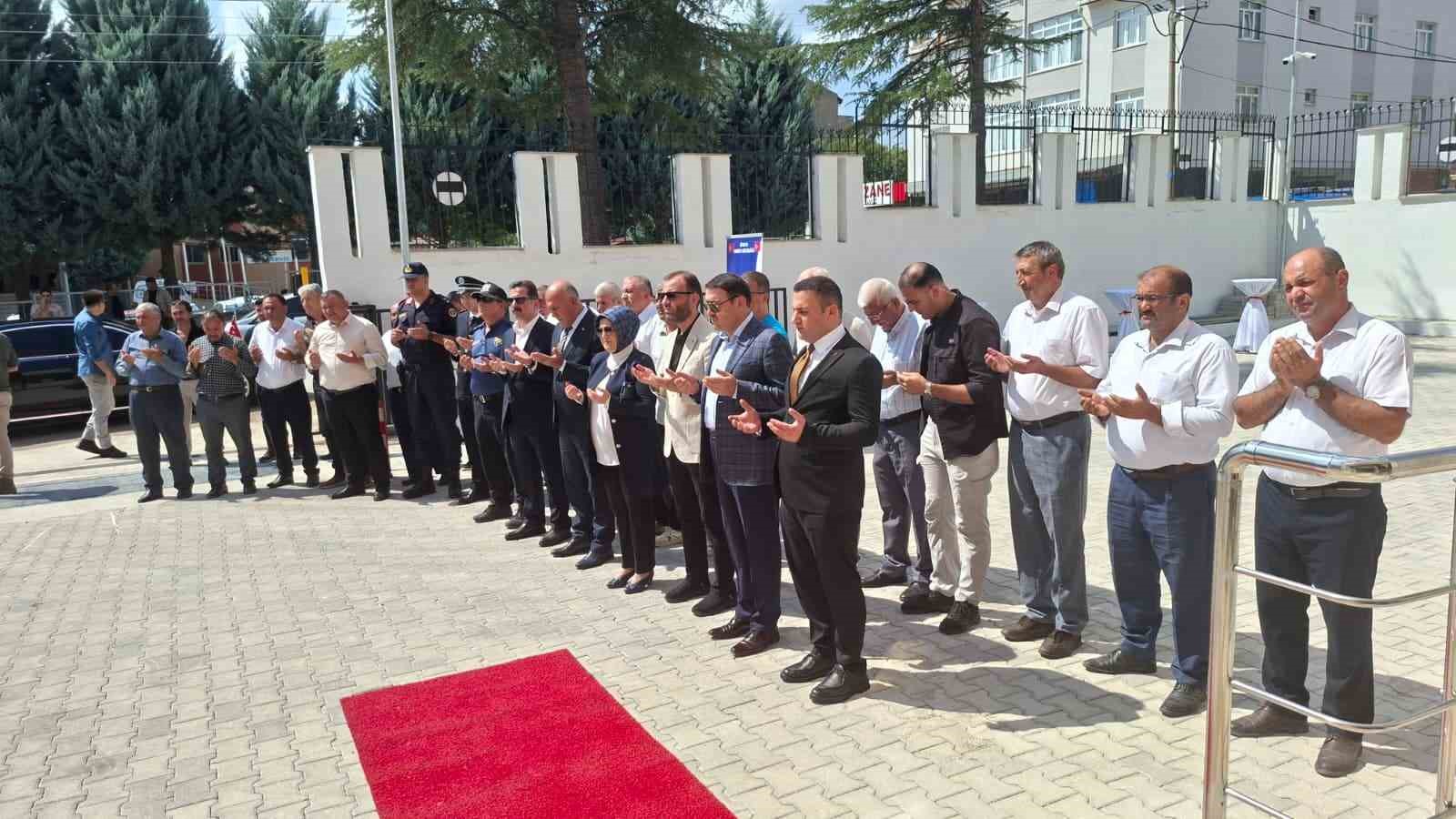 hisarcik-ilce-emniyet-amirligi-yeni-hizmet-binasi-torenle-acildi