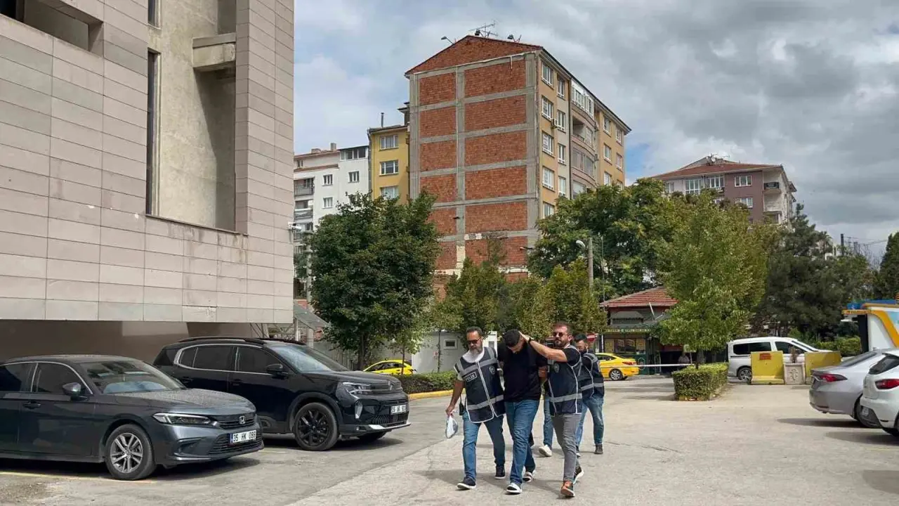 ambulans-kovalayan-baba-ogul-ters-kelepceli-adliyeye-sevk-edildi