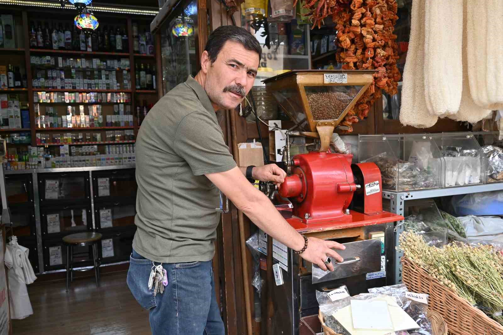 kahvecilerin-yarim-asirlik-koyun-cali-gelenegi