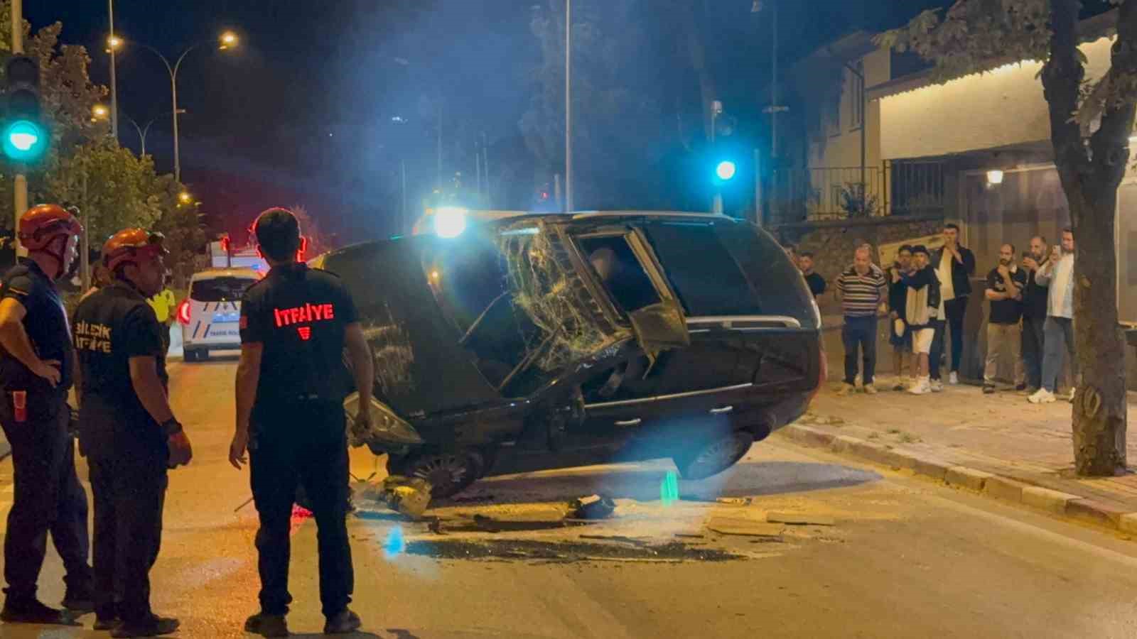 orta-refuje-carpan-otomobil-takla-atti-1-yarali