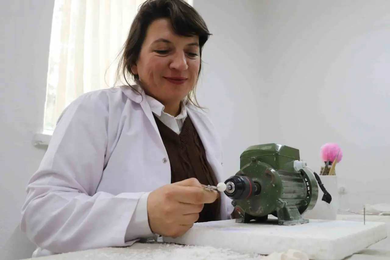 eskisehirin-beyaz-altini-usta-ellerde-hayat-buluyor