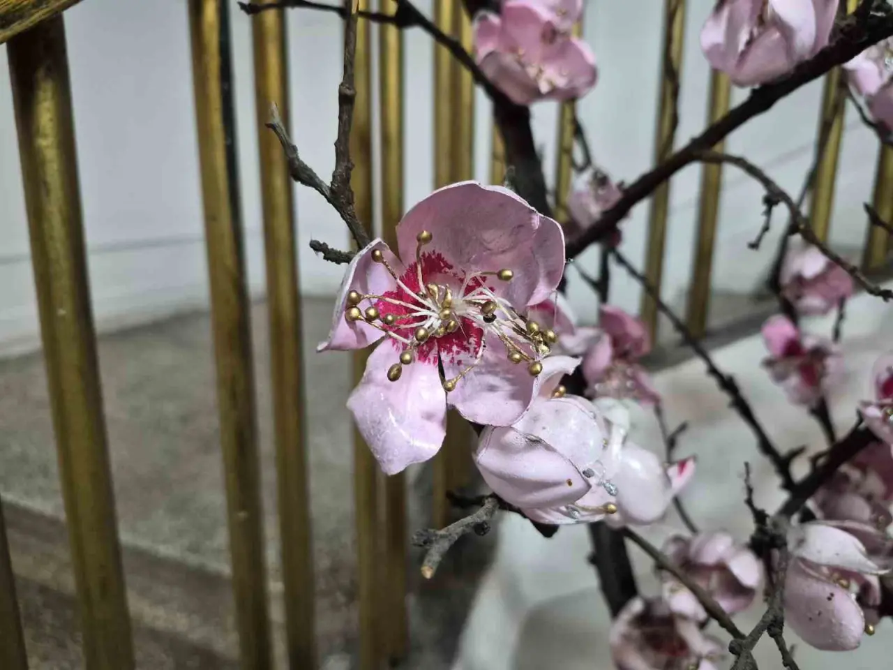 eskisehir-olgunlasma-enstitusunde-atik-siseler-gul-oldu