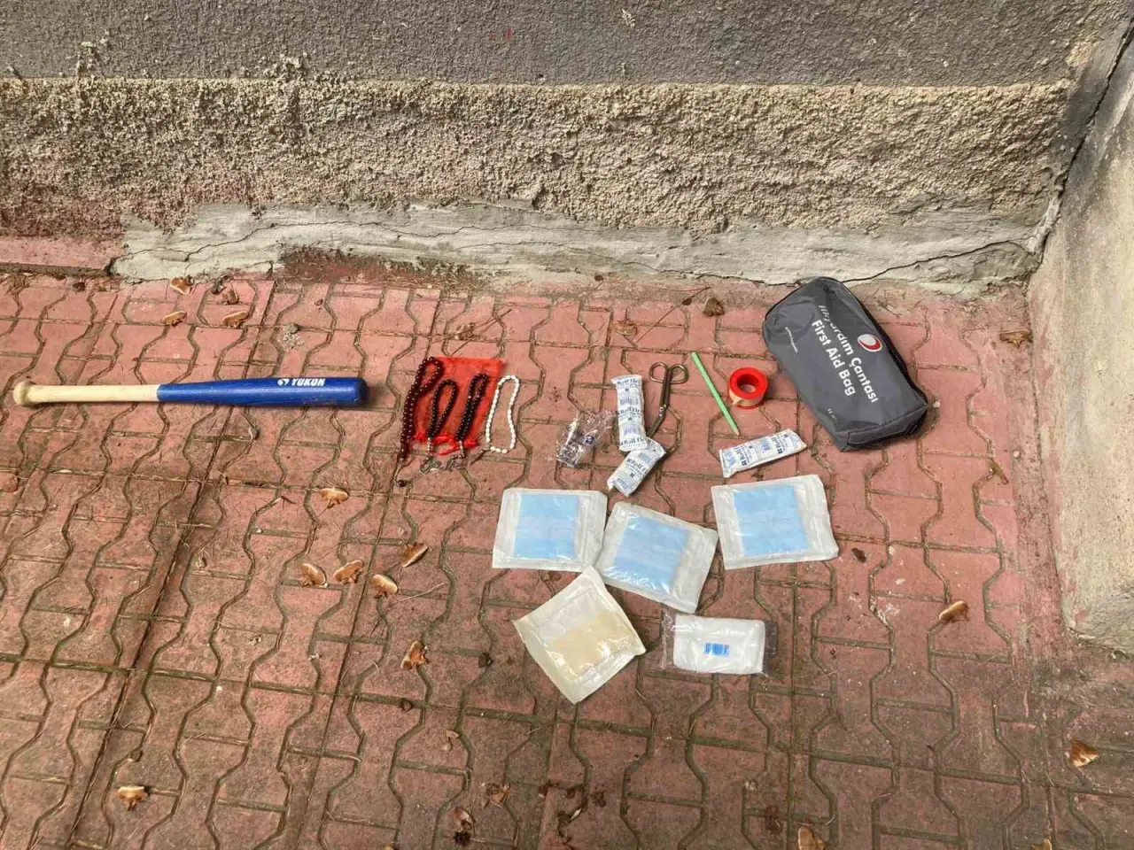 eskisehirde-7-arac-camini-kirip-hirsizlik-yapmisti-polis-supheliyi-yakaladi