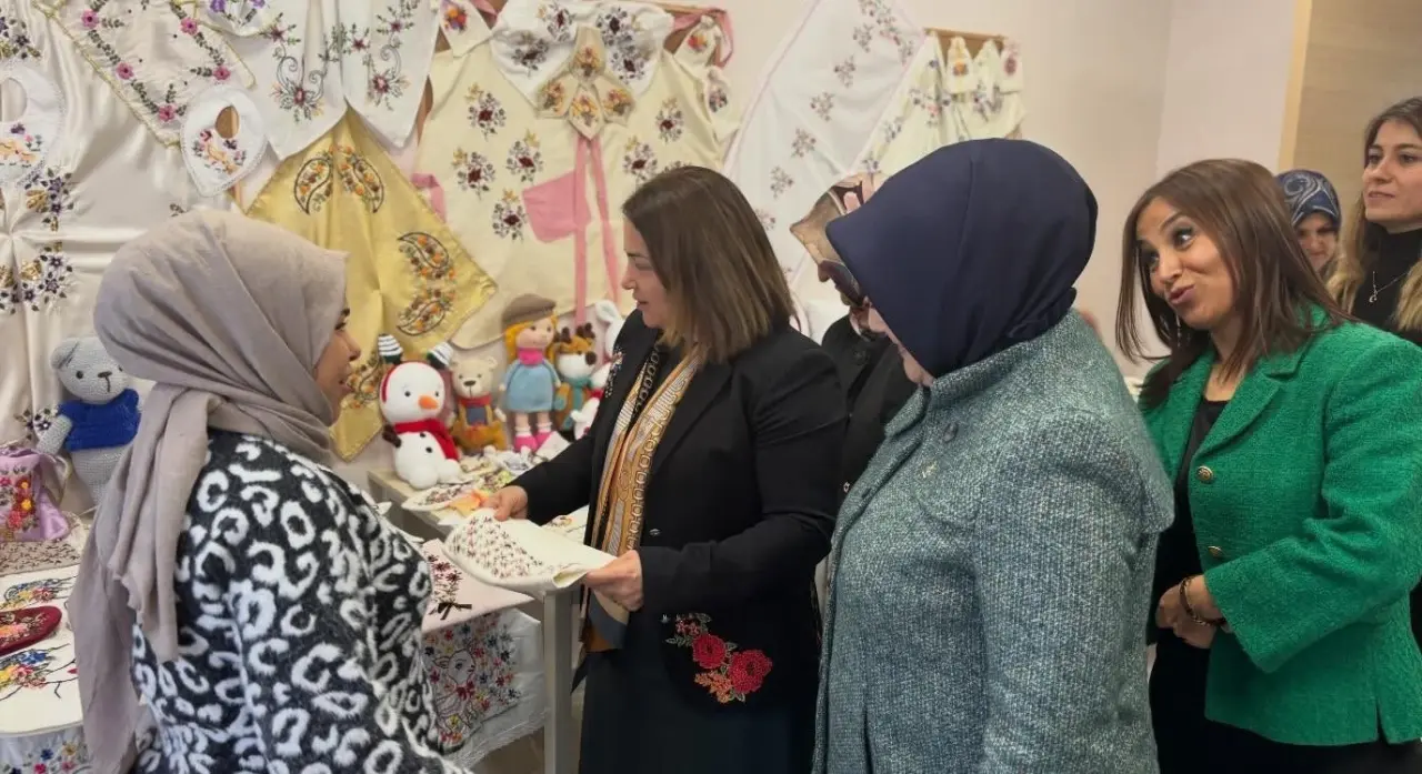 aile-ve-sosyal-hizmetler-bakan-yardimcisi-madaktan-kutahyaya-ziyaret