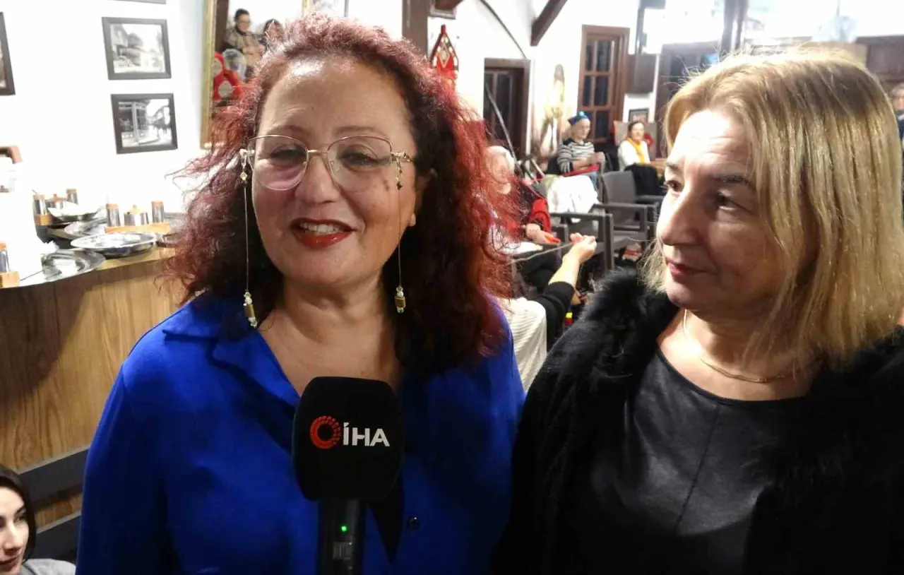 kutahyada-orgunu-al-da-gel-etkinligi-kadinlari-bir-araya-getirdi