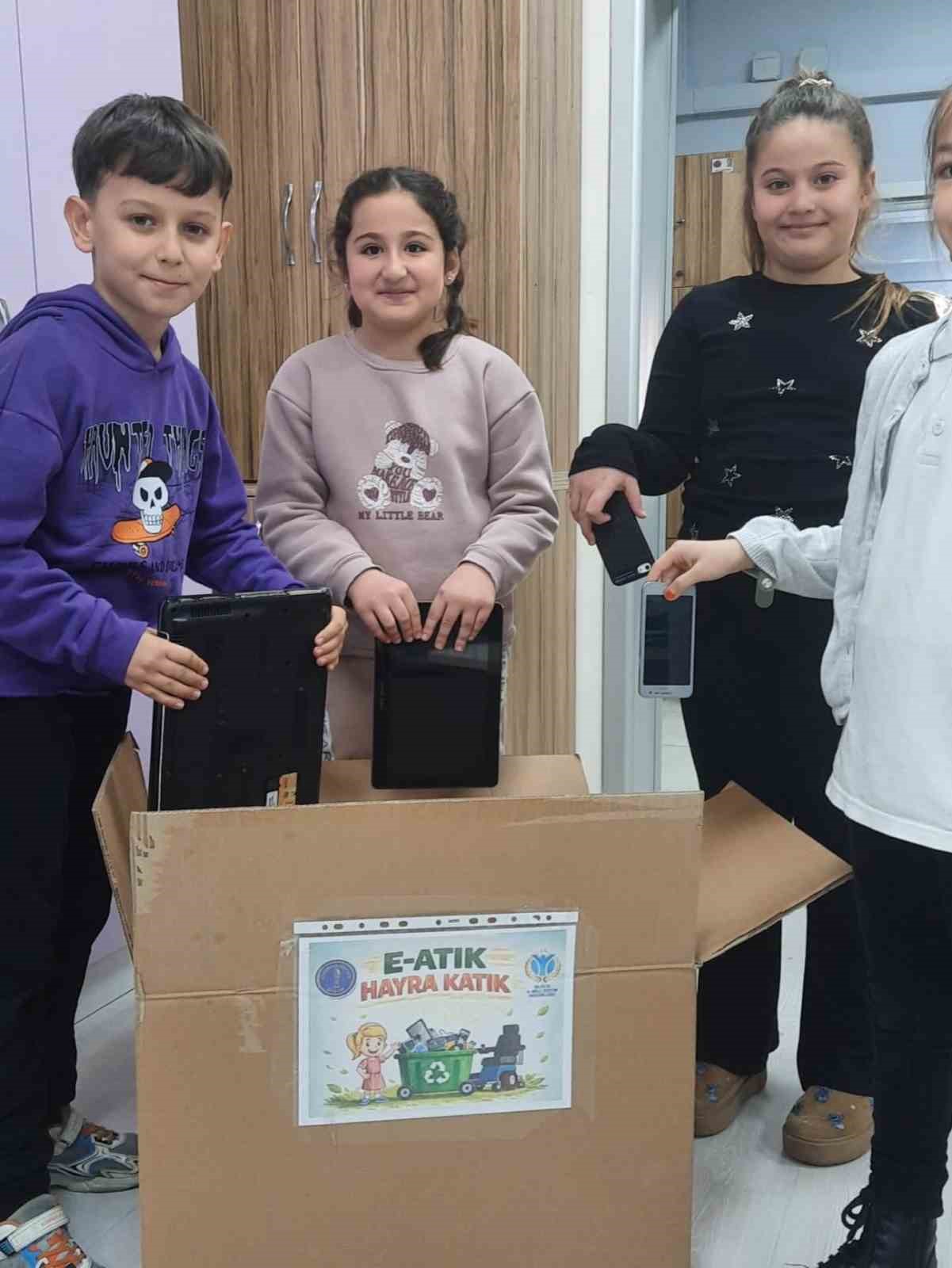 bilecikte-e-atiklar-akulu-tekerlekli-sandalyeye-donusuyor