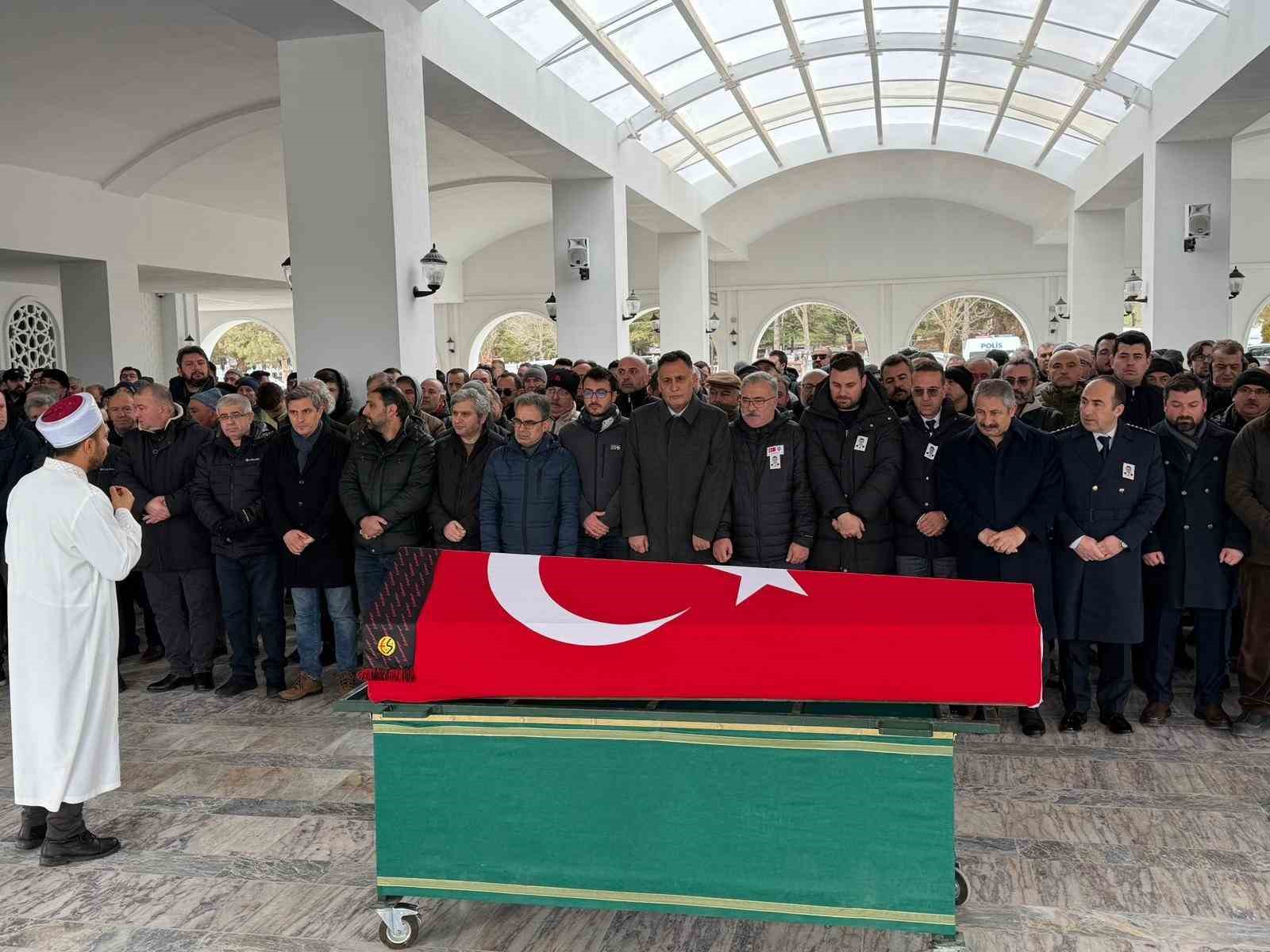 birinci-sinif-emniyet-muduru-fatih-terzi-son-yolculuguna-ugurlandi