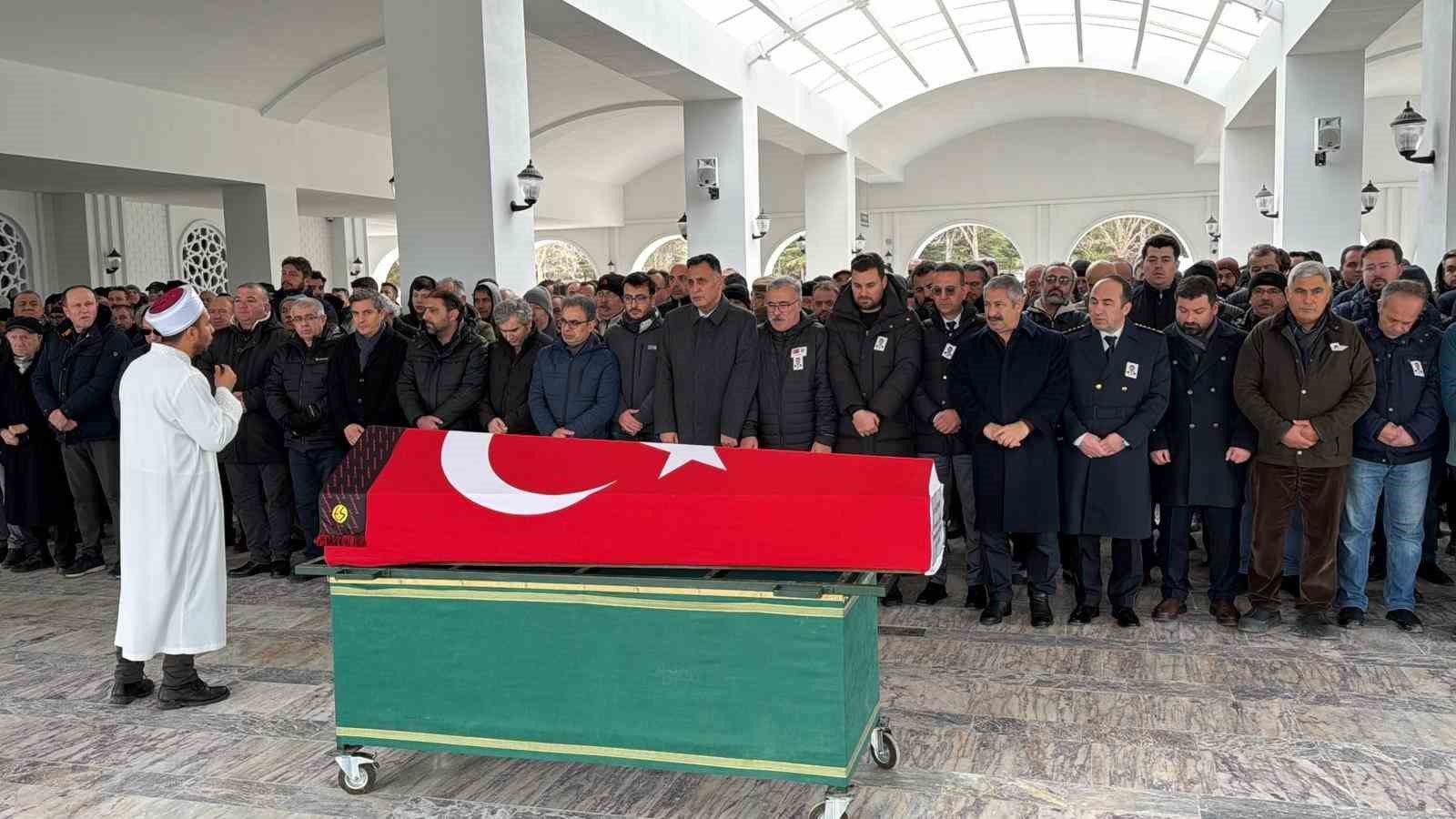 birinci-sinif-emniyet-muduru-fatih-terzi-son-yolculuguna-ugurlandi