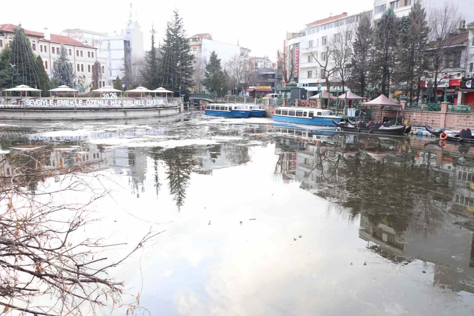 donan-porsuk-cayinin-buzu-erimeye-basladi